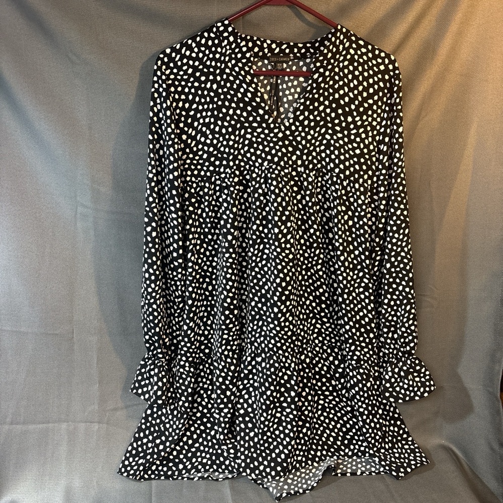 Coco and Carmen black/white polkadot mini dress, tiered & ruffled, V-neck, S/M